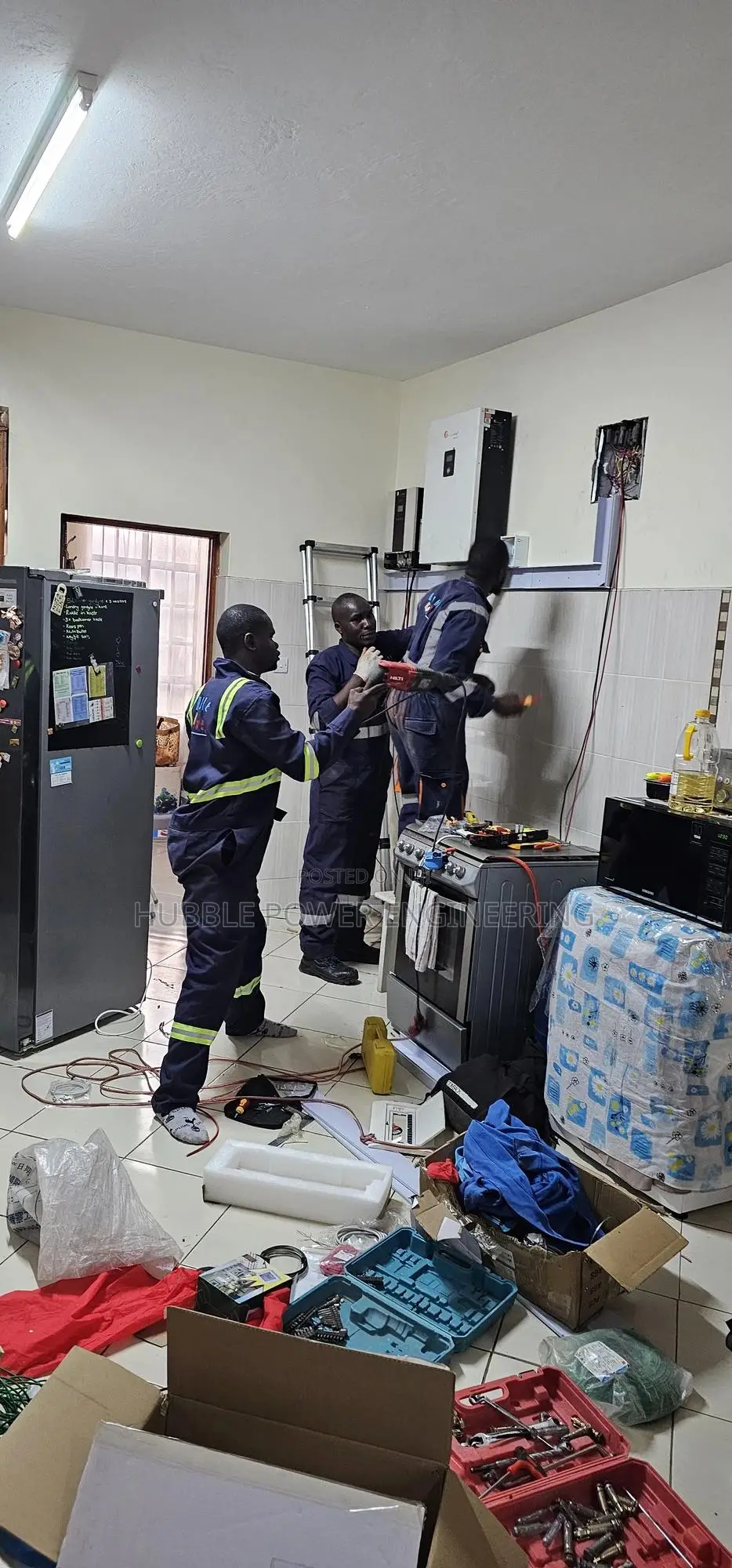 Solar Panels Lithium-Ion Battery Hybrid Inverter