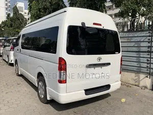 Toyota Grand HiAce 2017 White