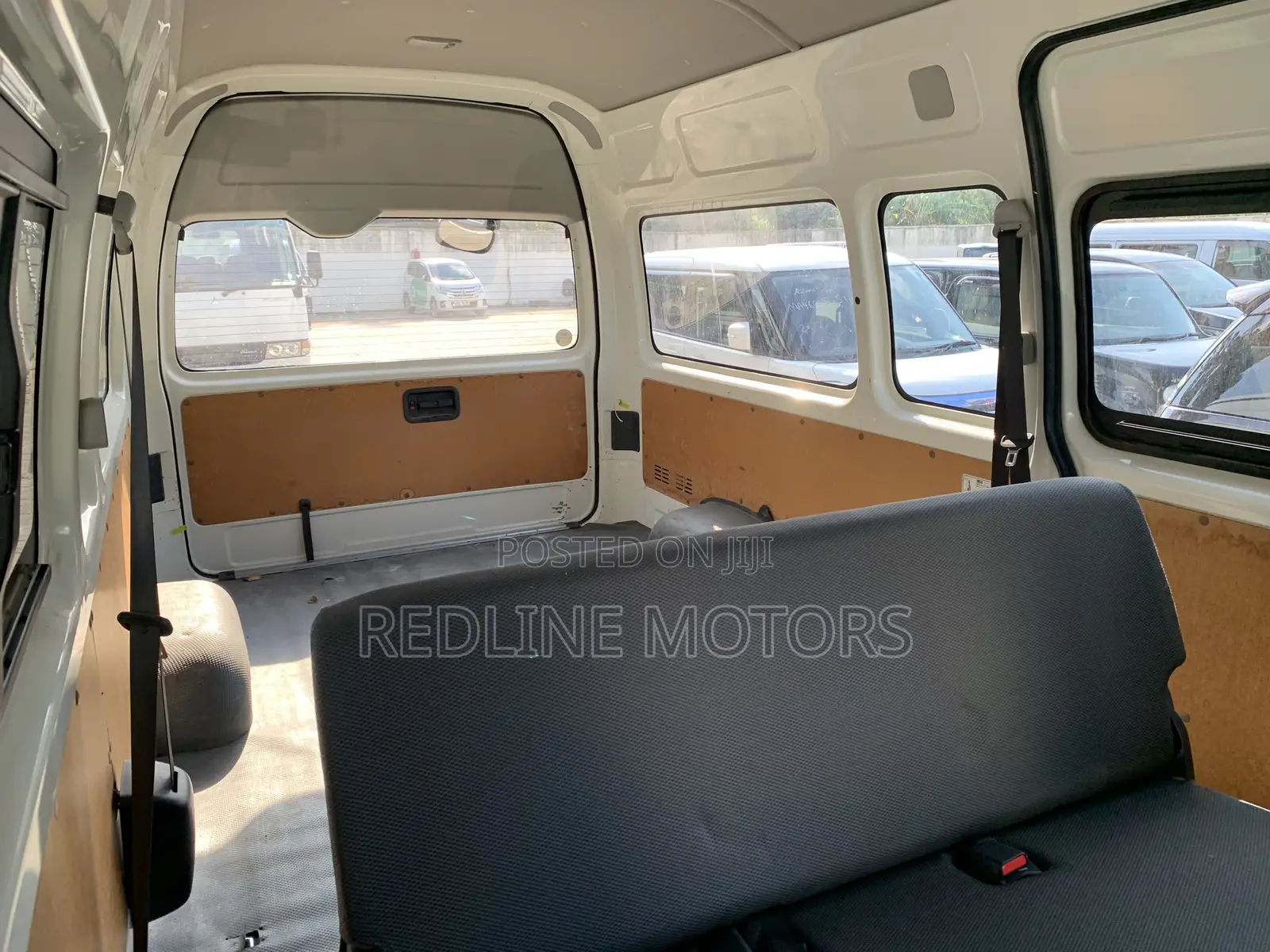 Toyota Grand HiAce 2017 White