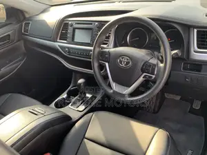 Toyota Kluger 2016 Matt Black