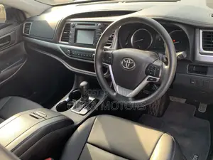 Toyota Kluger 2016 Matt Black