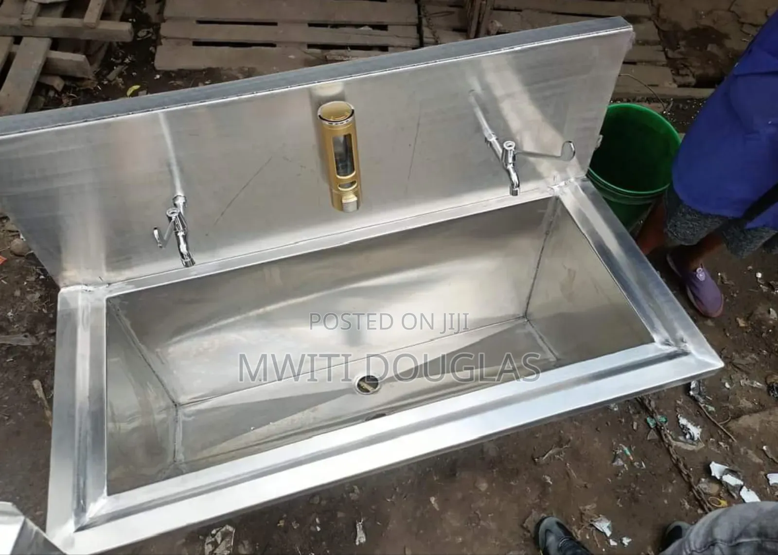 Scrub Sink