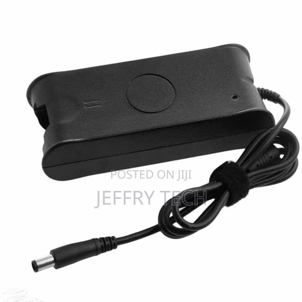 Dell Laptop Charger 19.5 Volts 4.62 Amperes Model PA1900-02