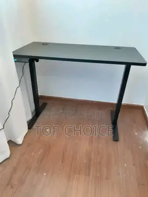 Adjustable Electric Table