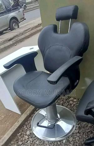 Quality Brand New Barber Chairs - thumbnail 2