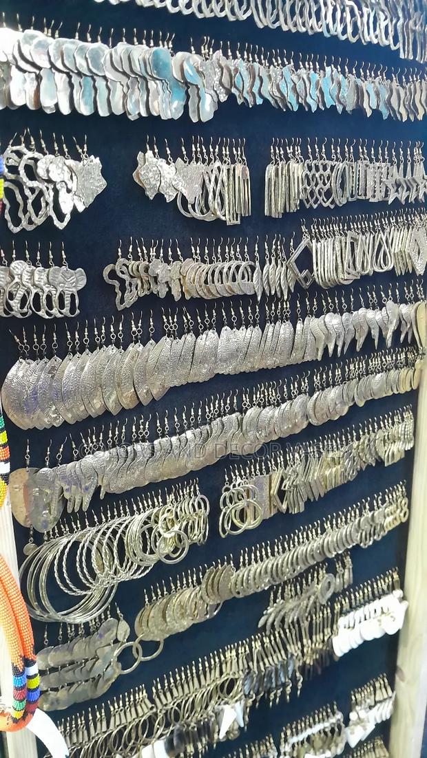 Earings Made of Brass - thumbnail 2