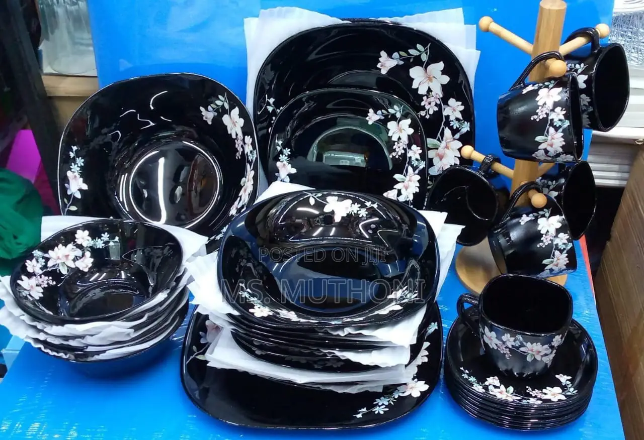 38pcs Black Flowered Dinner Set*
