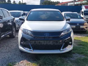 Toyota Harrier 2018 White