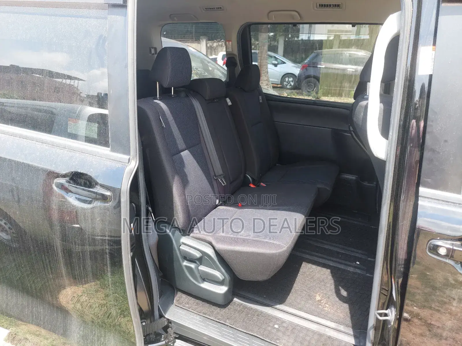 Toyota Noah 2018 Black