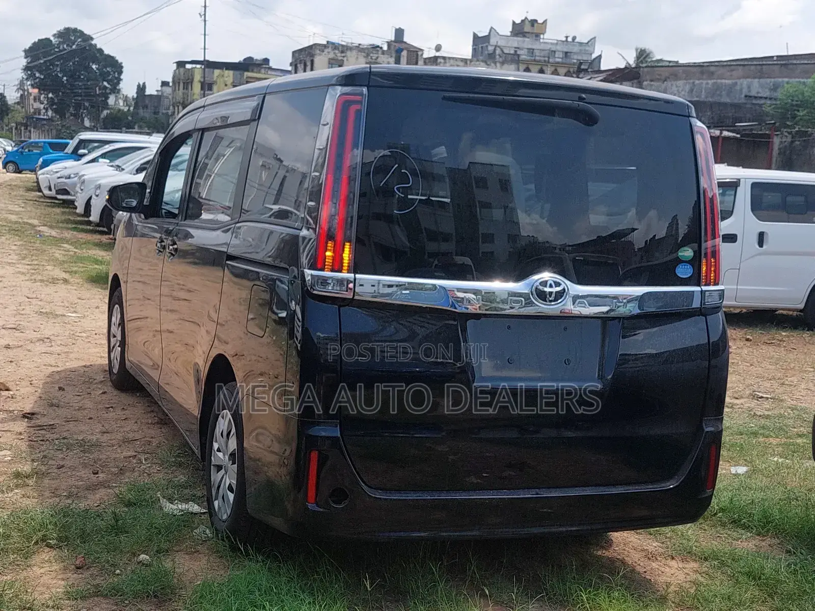 Toyota Noah 2018 Black