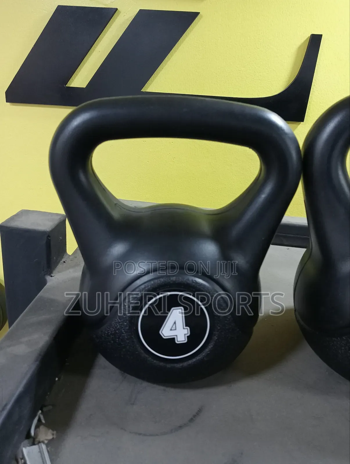4kg Kettlebell Ergonomic Handle Design Bold Calibration