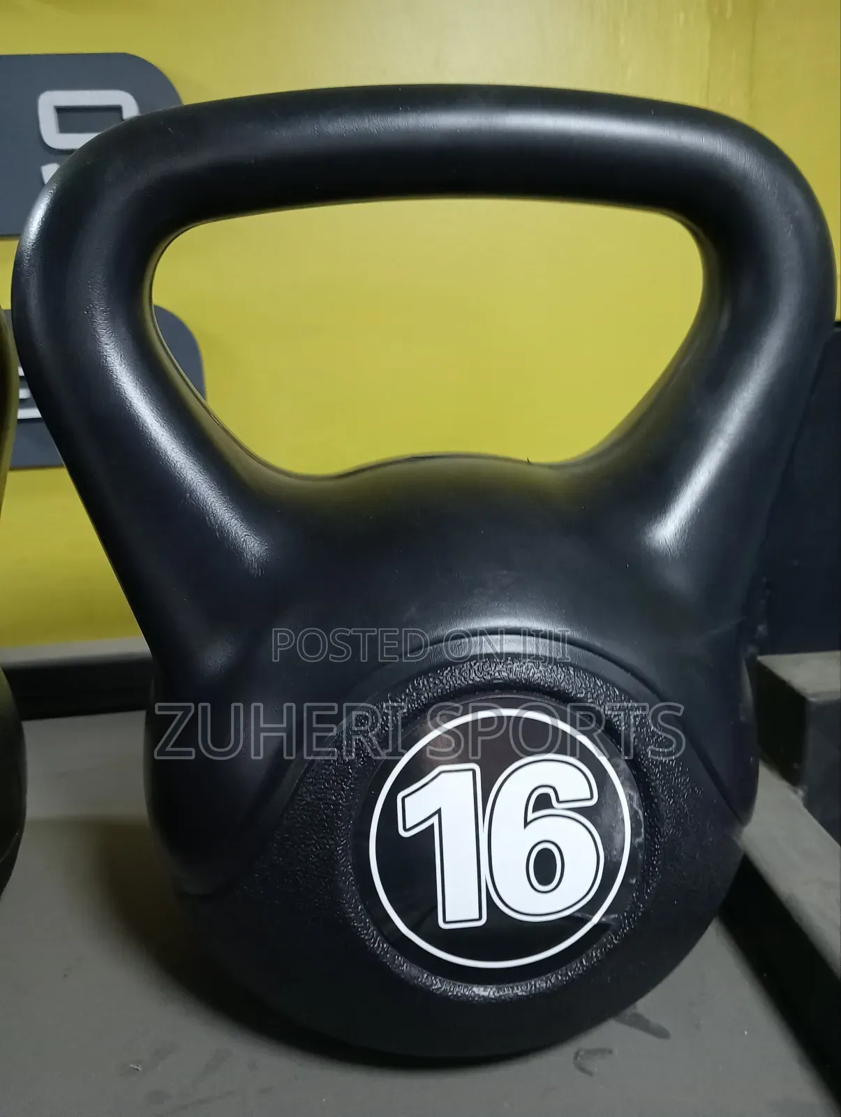 16kg Kettlebell Ergonomic Handle Design Bold Calibration