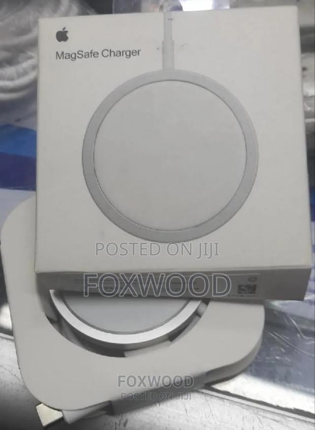 Apple Magsafe Wireless Charger Now Available - thumbnail 7