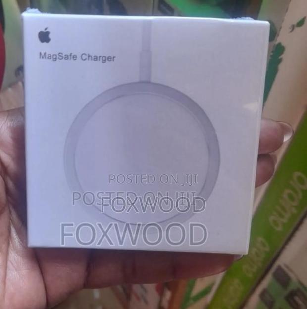 Apple Magsafe Wireless Charger Now Available - thumbnail 6