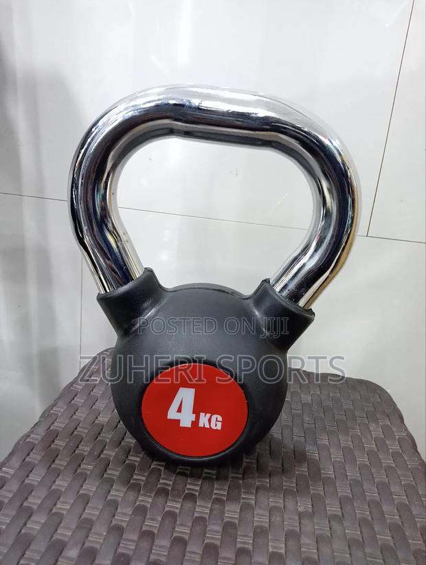 4kg Steel Kettlebell, Comfortable Chrome Handle Rubber Coat