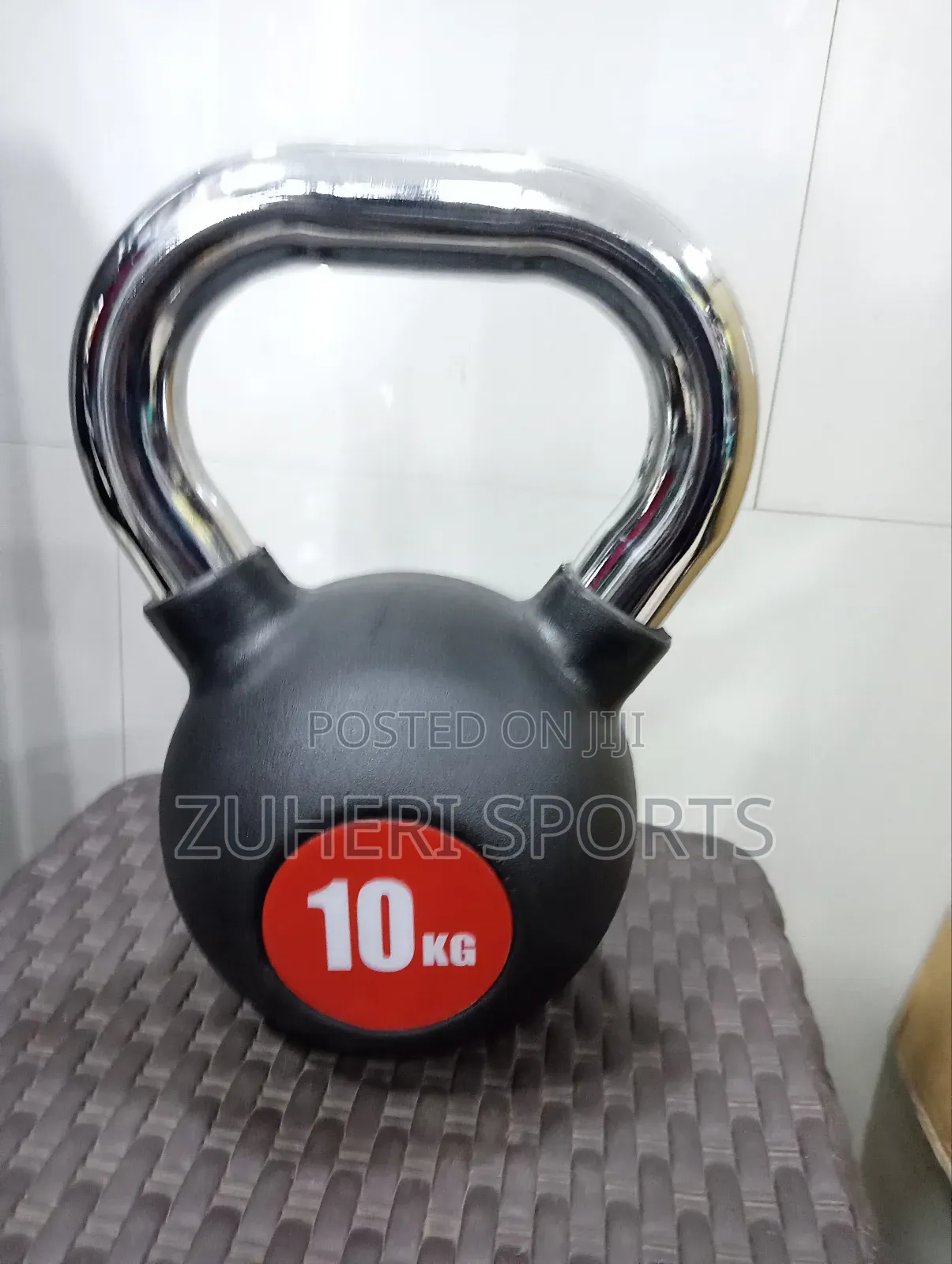 10kg Steel Kettlebell, Comfortable Chrome Handle Rubber Coat