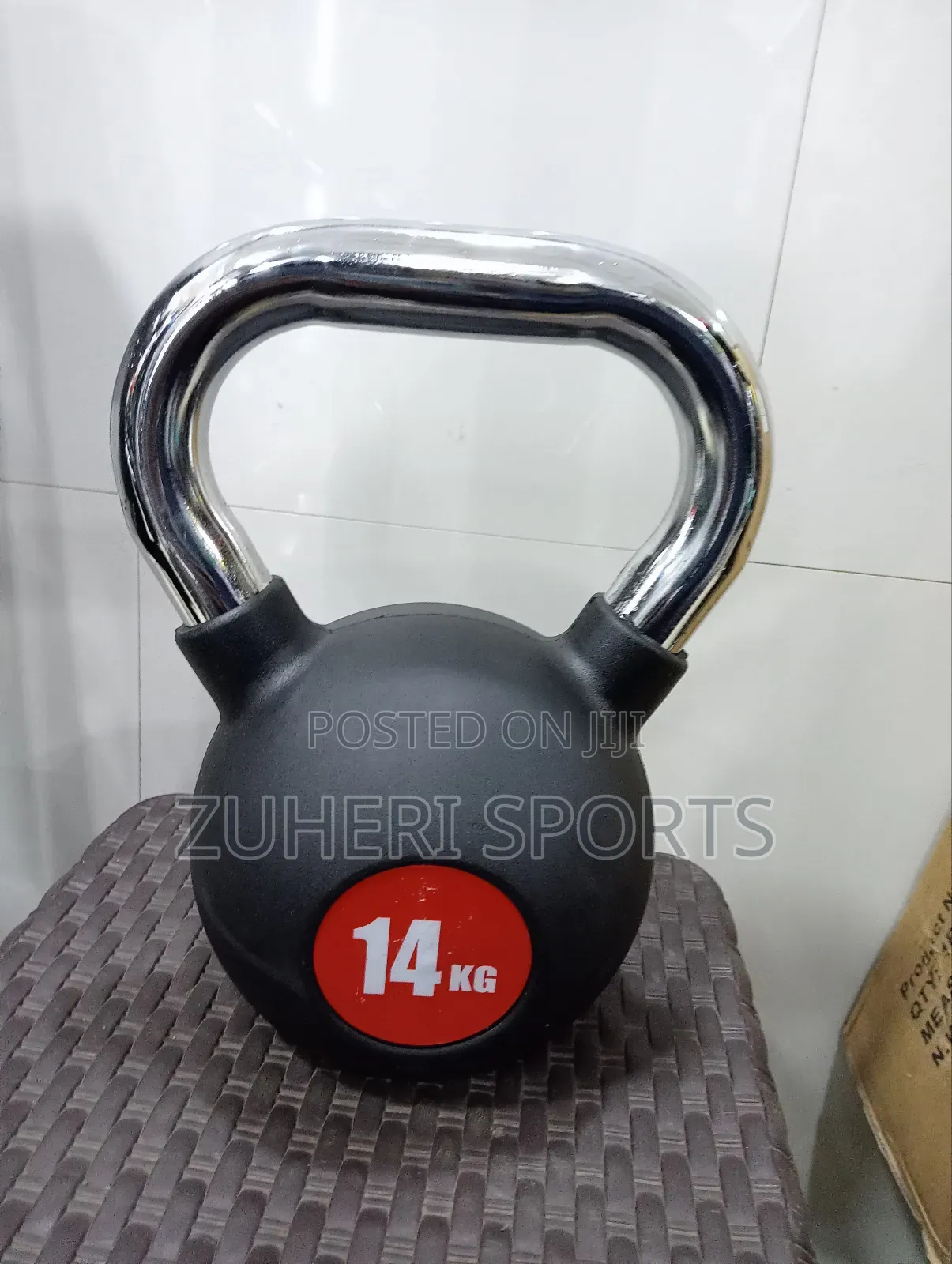 14kg Steel Kettlebell, Comfortable Chrome Handle Rubber Coat