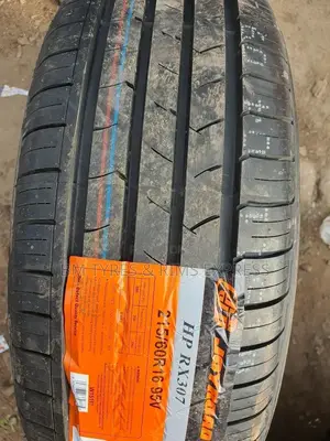 215 /60 R16 Joyroad.