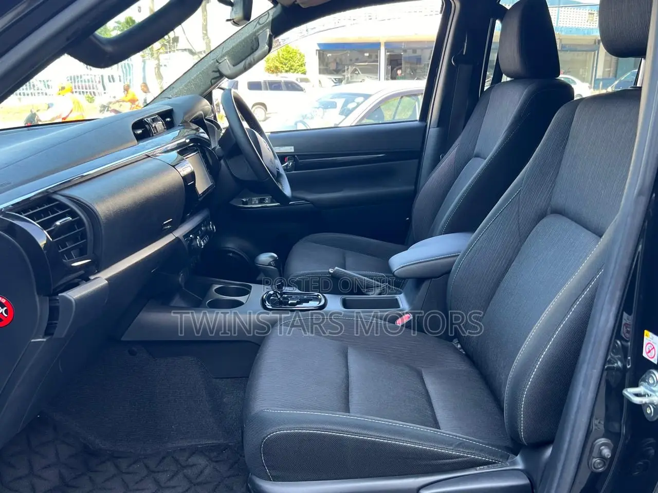 Toyota Hilux 2018 Matt Black