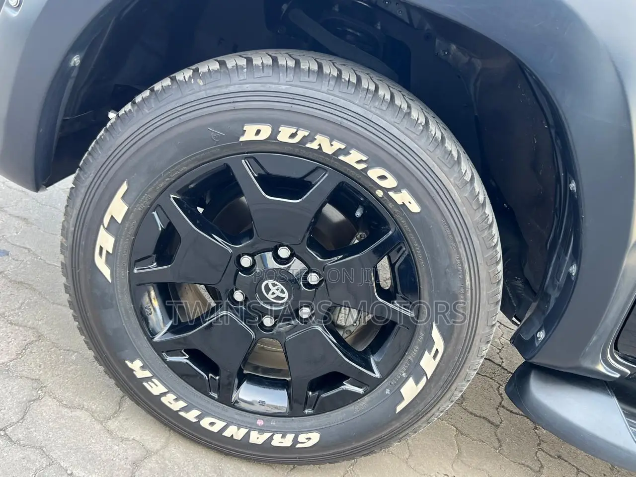 Toyota Hilux 2018 Matt Black