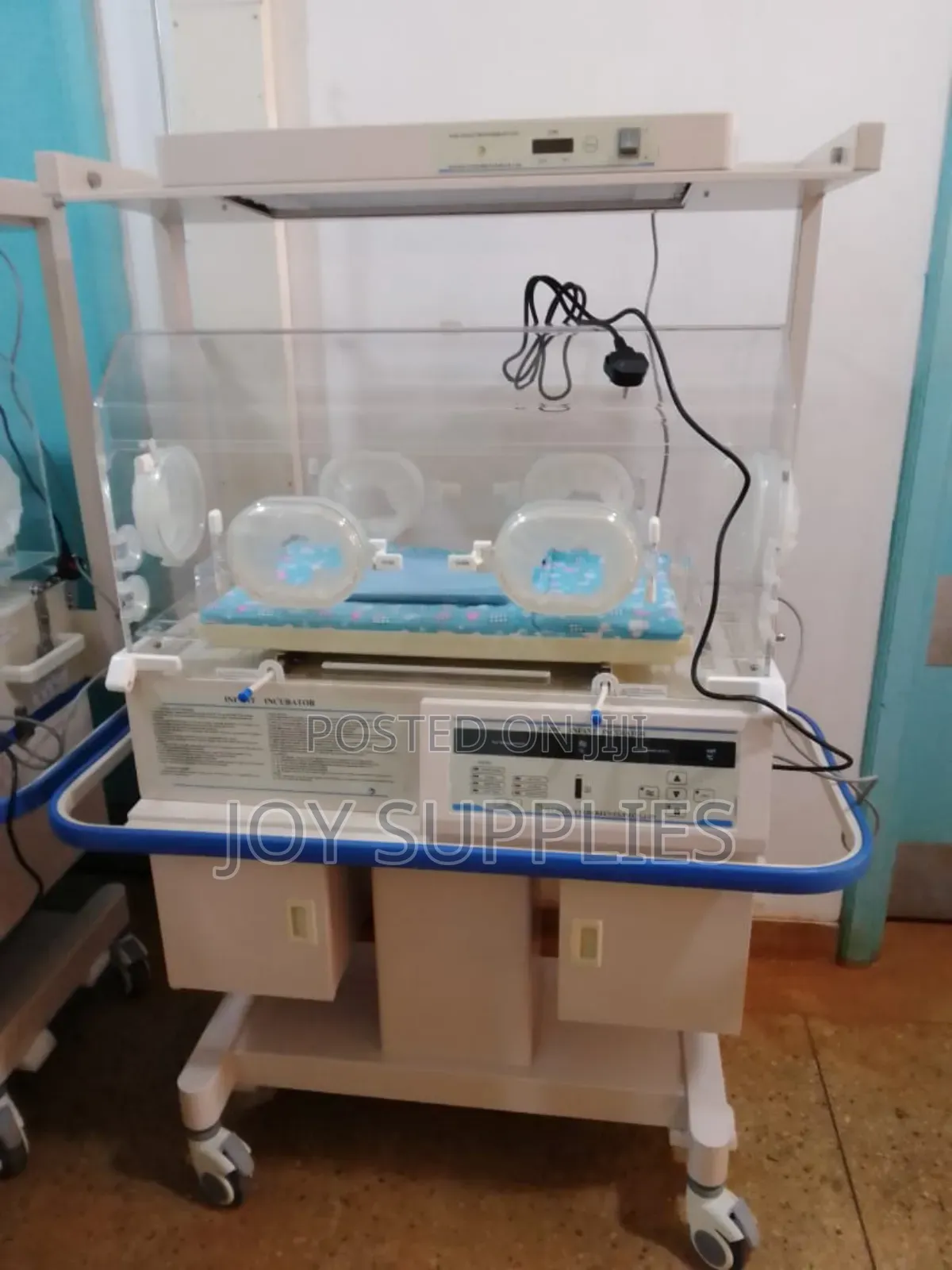 Infant Incubator