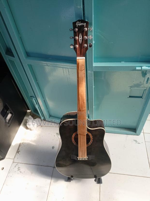 Gibson Full Size Guitar