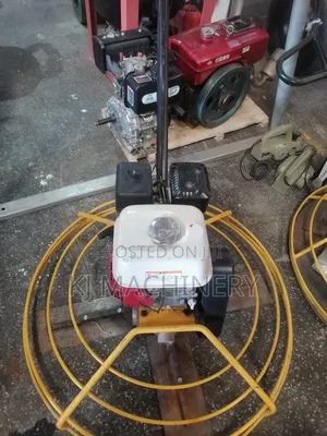 Power Trowel Heavy Duty With Honda Engine.