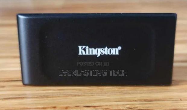 Kingston XS1000 Portable External SSD 1TB - Black - main view