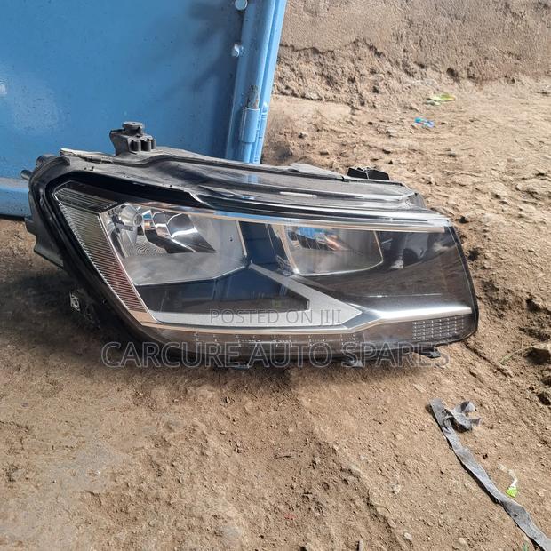 Volkswagen Touareg 2018 to 2022 Headlight