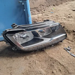 Volkswagen Touareg 2018 to 2022 Headlight
