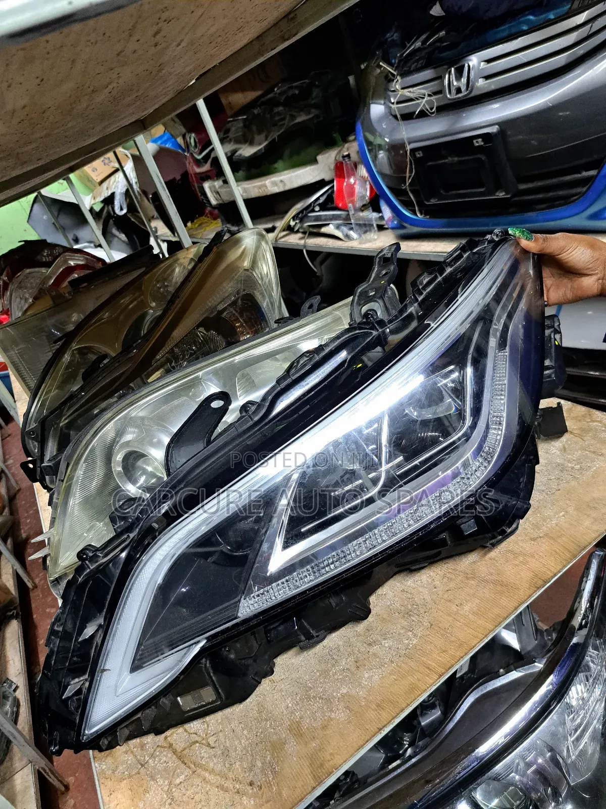 Crown 2018-2022 Headlight