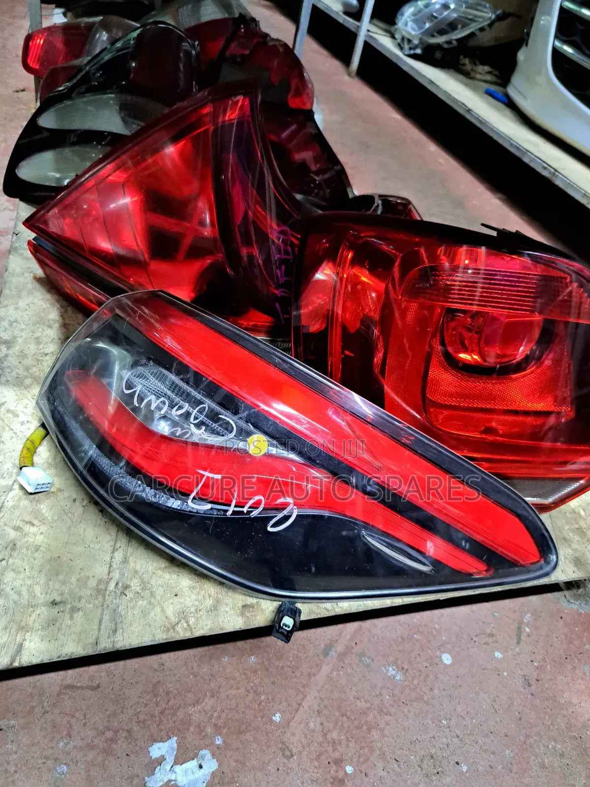 Crown 2018-2022 Back Tail Light
