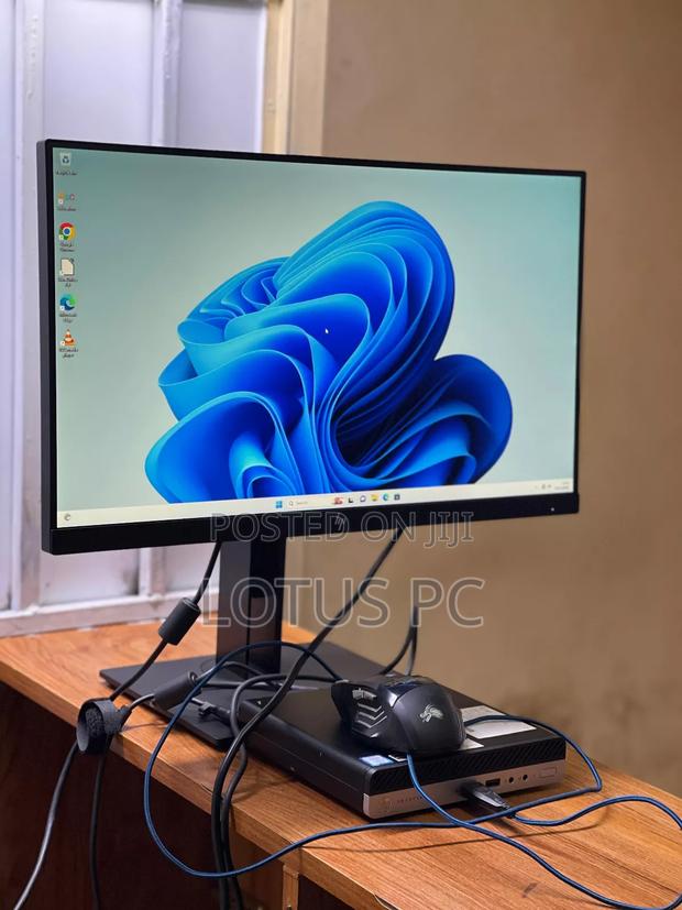 Desktop Computer HP ProDesk 400 G4 8GB Intel Core I5 SSD 256GB - main view