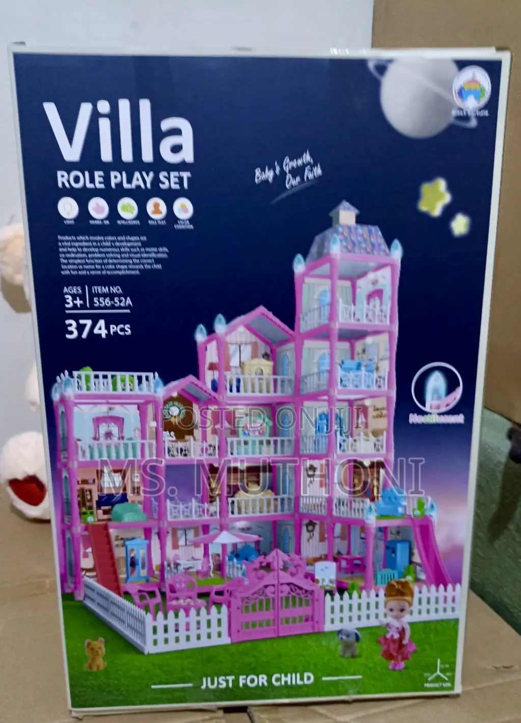 374 Pieces ,15 Rooms Diy Glowing Doll House*