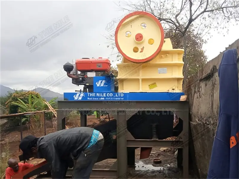 Mining Machinery PE900X1200 Concrete Jaw Crushing Machine