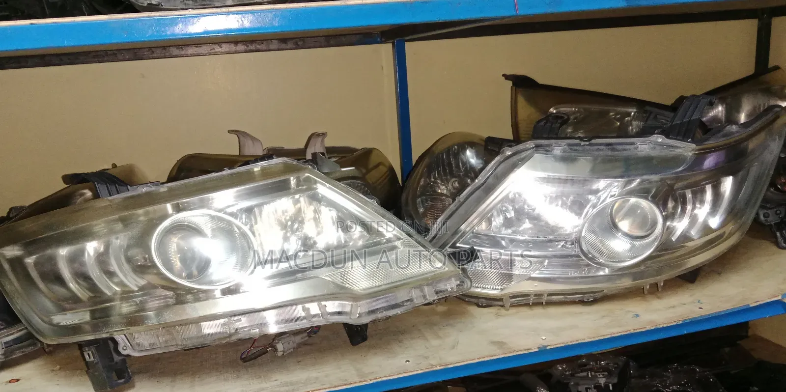Nissan Serena 2008 Xenon Headlights