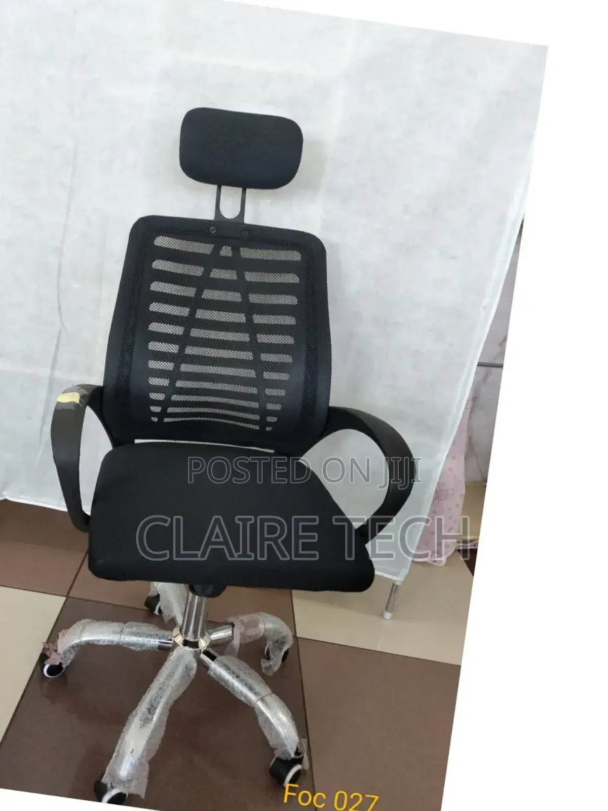 Black Secretariat Mesh Office Chair With Headrest