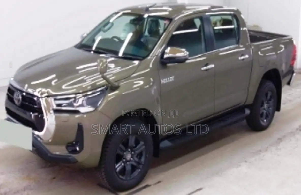 New Toyota Hilux 2024 Brown
