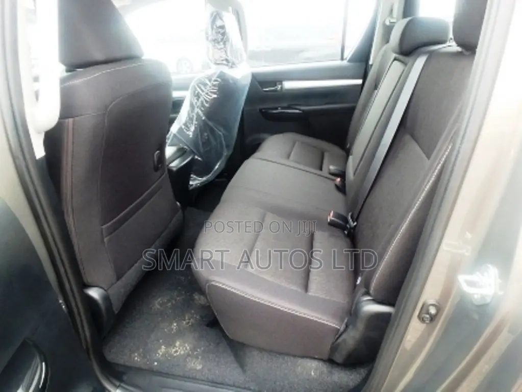 New Toyota Hilux 2024 Brown