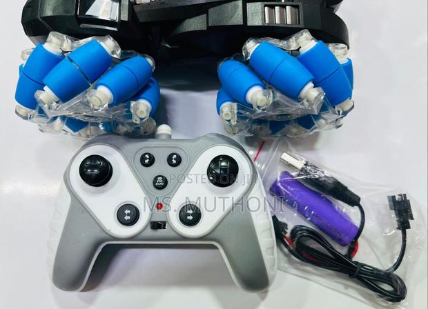 Stunt Car (Remote Comtrolled) - thumbnail 3