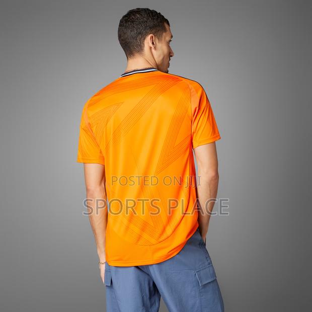 Real Madrid Away Kit 24-25 - thumbnail 2
