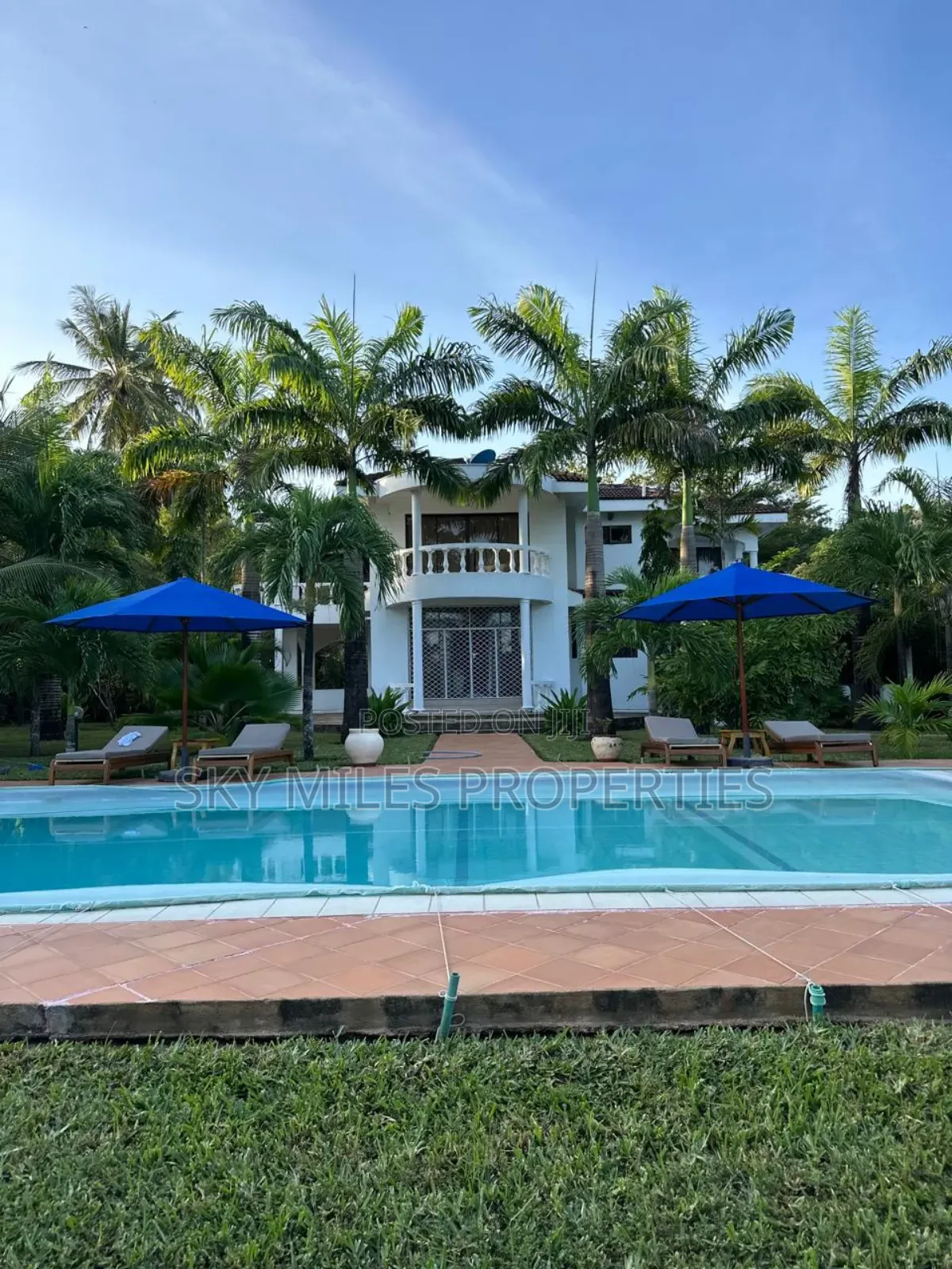 Mtwapa,Luxury Creek Beach Villa Available for Holidays