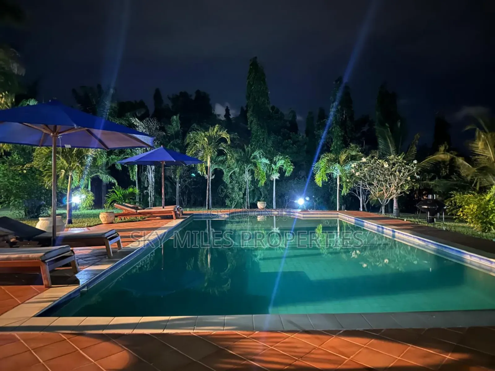 Mtwapa,Luxury Creek Beach Villa Available for Holidays