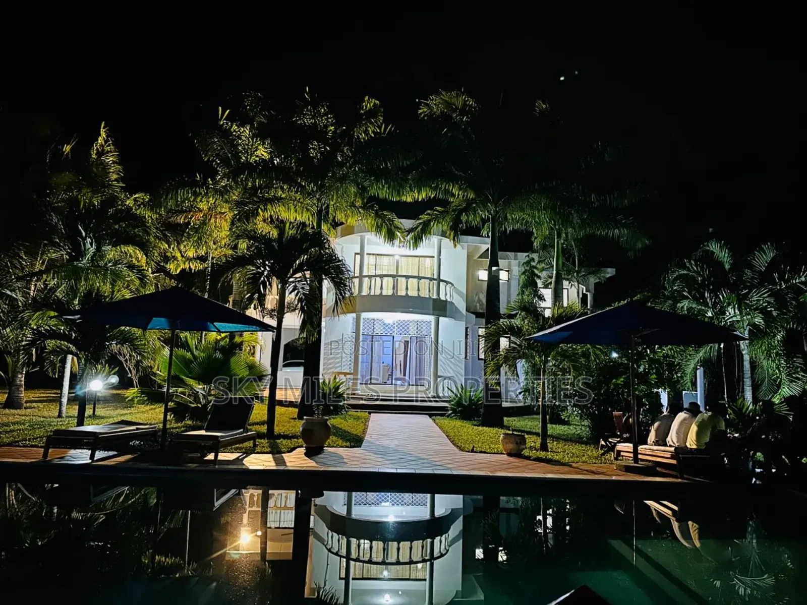Mtwapa,Luxury Creek Beach Villa Available for Holidays