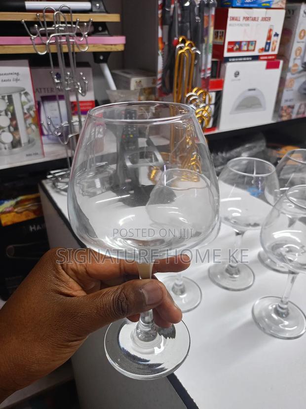 6pcs Big Wine Glass - thumbnail 4