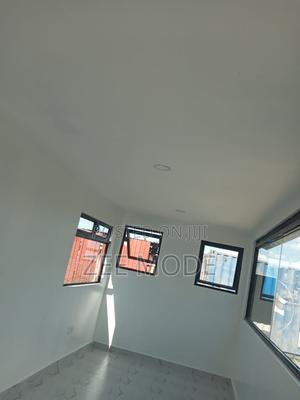 Container Office With Projecting Windows - thumbnail 2