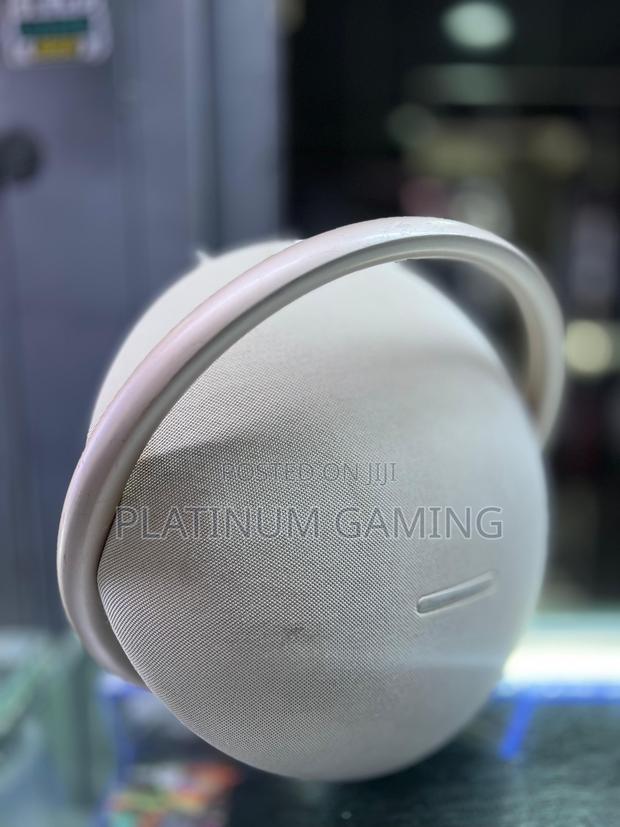 Used Onyx Studio 8 (Champagne)
