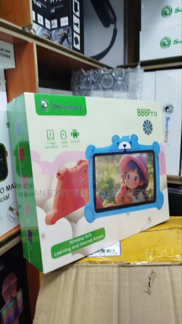 B88pro Kids Tablet. Comes With Cover And Free Toys