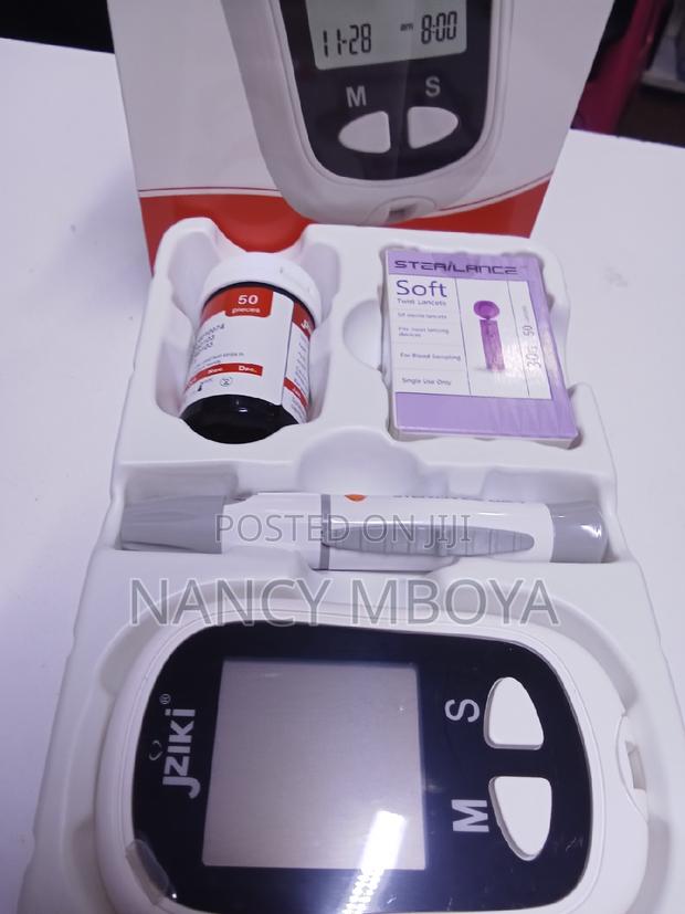 Jziki Blood Glucose Meter With 50pcs Test Strips - thumbnail 3