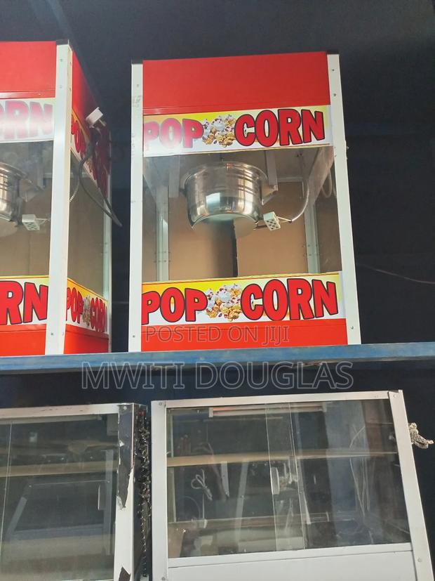 Classic Popcorn Machine - main view
